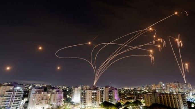 Israel: reportan impactos en Tel Aviv tras nueva oleada de misiles iraníes