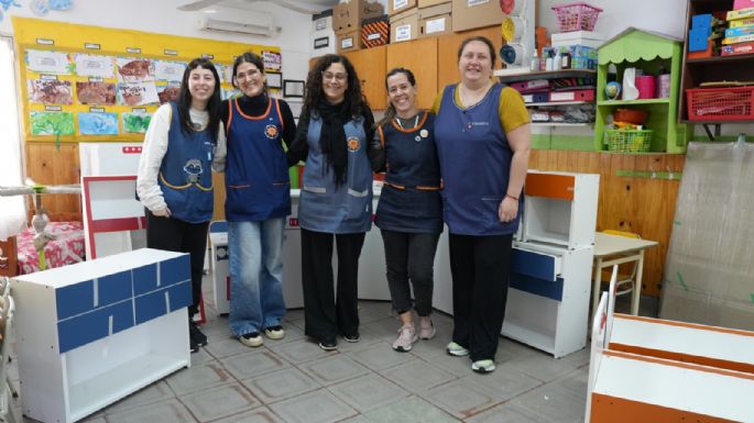 El Estado entregó juegos y mobiliario a jardines de infantes