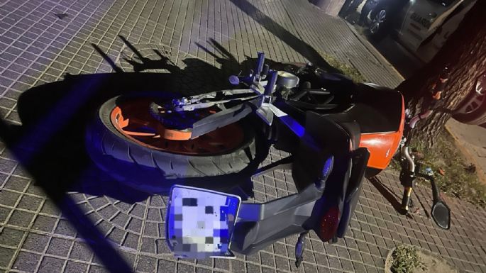 Motociclista sufrió fracturas tras chocar con un vehículo