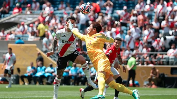 River cumplió en su presentación