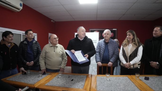 El Gobierno entregó un aporte de $15.000.000 al Club Rivadavia
