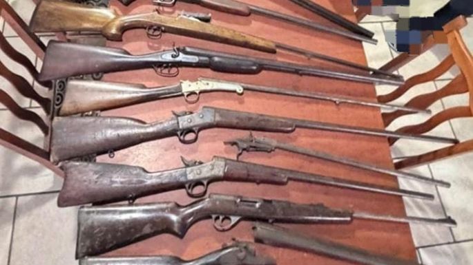 Buscaban animales cautivos y encontraron un arsenal