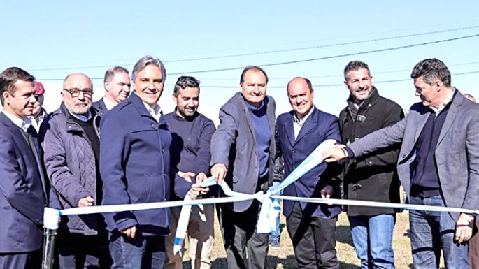 Llaryora inauguró el Parque Industrial