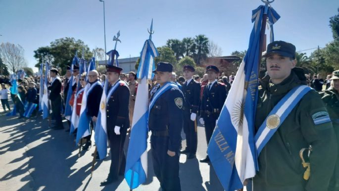 Niños y niñas prometieron lealtad a la Bandera Argentina