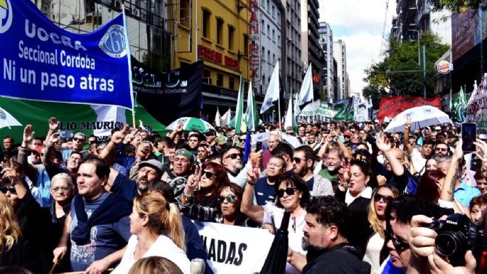 La Justicia consideró inconstitucional el nuevo decreto de Milei que limitó el derecho de huelga