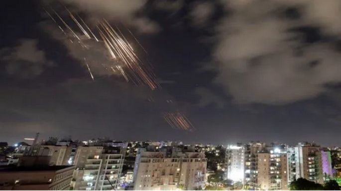 Irán lazó misiles contra Israel