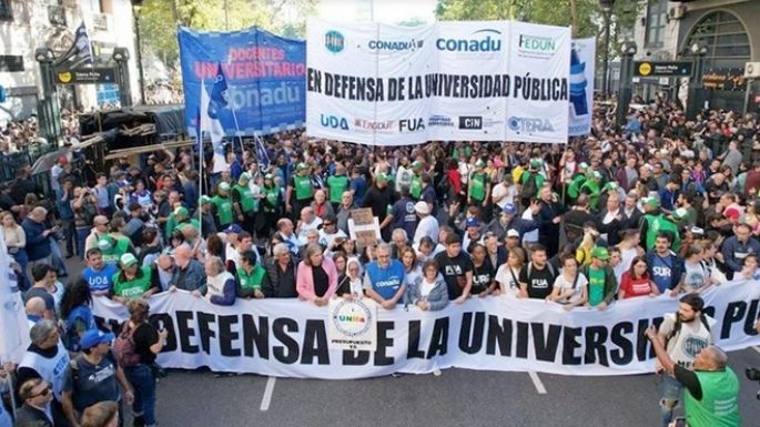 Universidades de Córdoba, con diputados y senadores