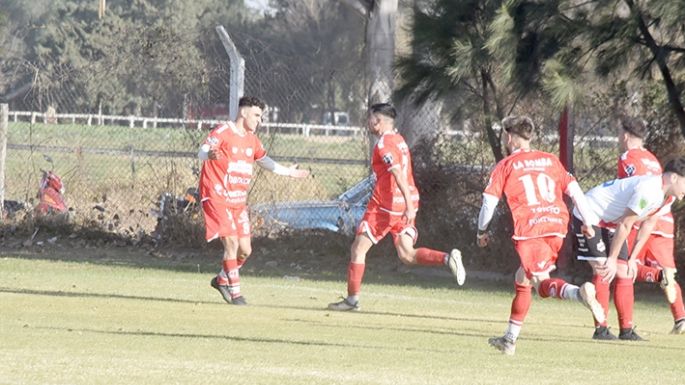 Alumni pasó sin sobresaltos