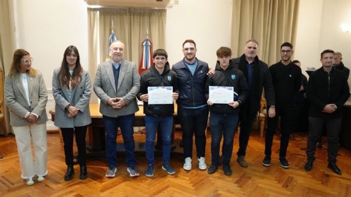 Reconocieron a abanderados de 15 escuelas