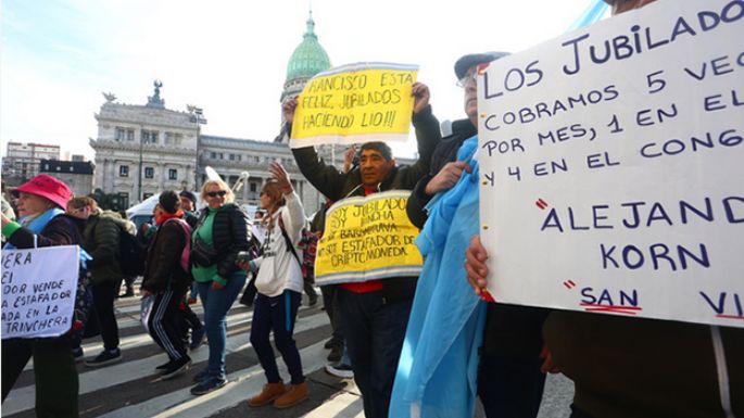 Otro miércoles de protestas