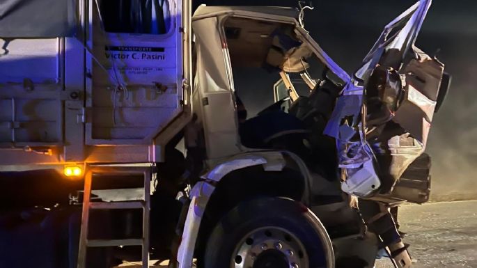 Accidente por alcance entre dos camiones en autopista