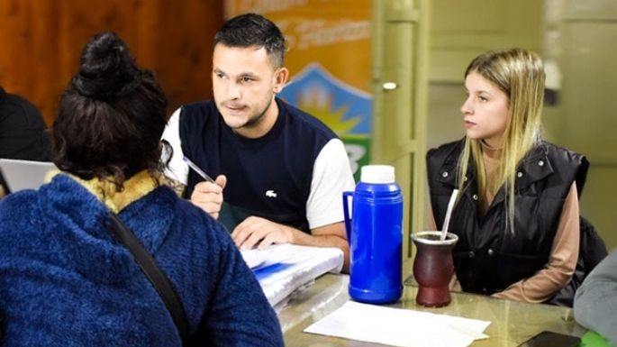 Ayudarán a vecinos a gestionar distintos trámites