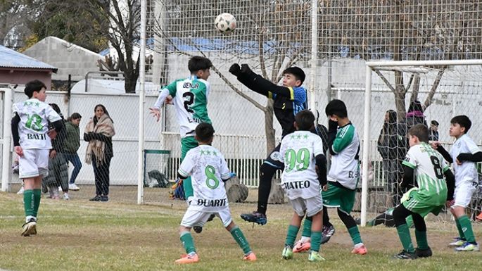 No dejaron dudas: albos y lobos son los finalistas