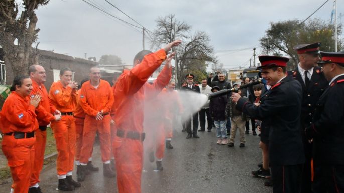 Día del Bombero en Villa Nueva: celebración y 15 nuevos integrantes