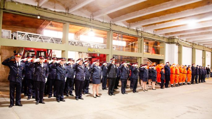 Bomberos de Villa María celebraron su día y el 74° aniversario de la entidad