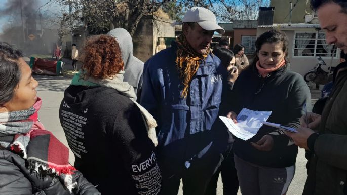 Las familias de los galpones de barrio Florida se quedaron sin luz