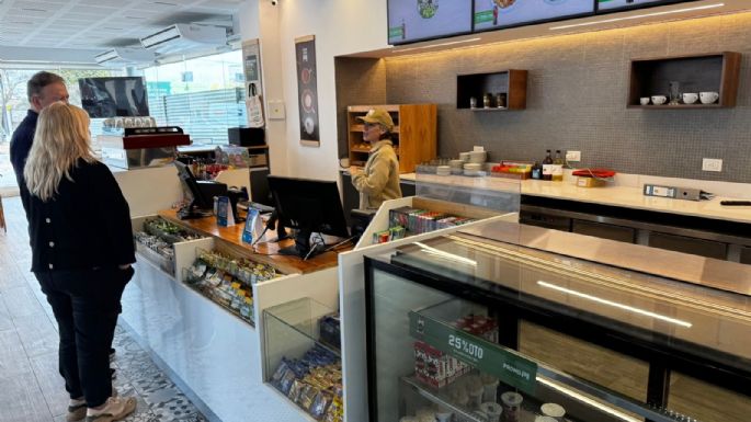 La flamante estación del Automóvil Club Argentino ya despacha combustible