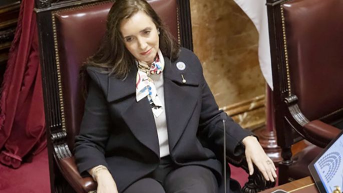 Villarruel recalienta la interna libertaria