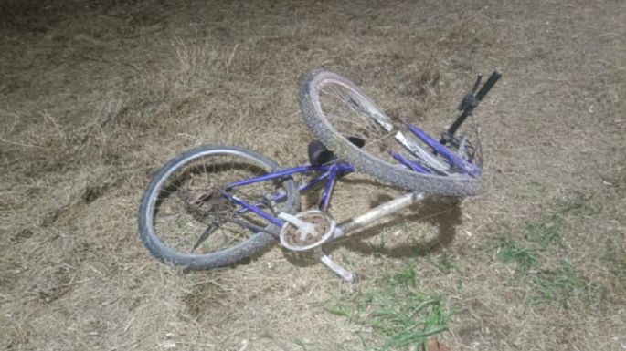 Chocaron a una mujer de 61 años que iba en bici