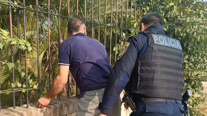 Llevaba una cuchilla y una navaja en la cintura y terminó preso