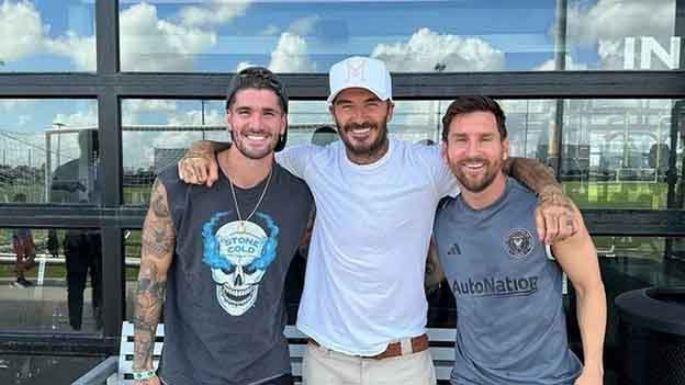De Paul continuará su carrera junto a Messi
