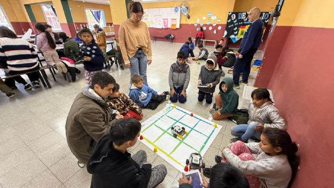 Continúan las propuestas lúdicas y educativas en las escuelas con los niños