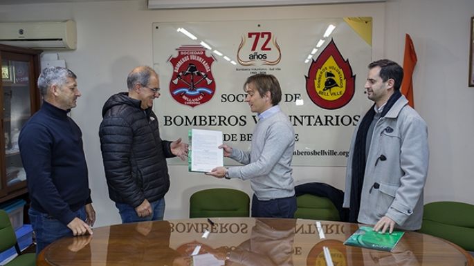 Entregaron recursos a Bomberos para un nuevo vehículo