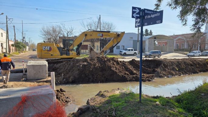 Se rompió una cañería principal de agua