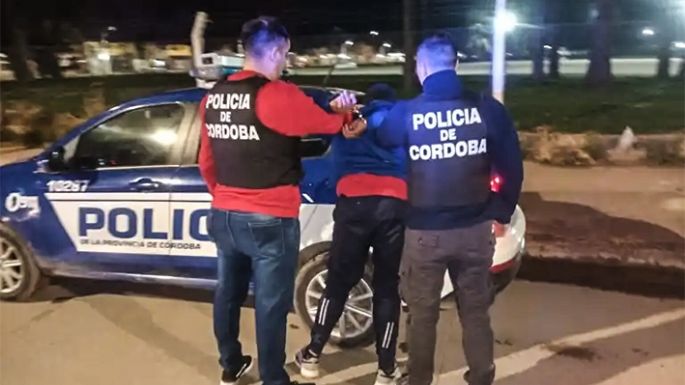 Un detenido por andar  a los tiros en una moto