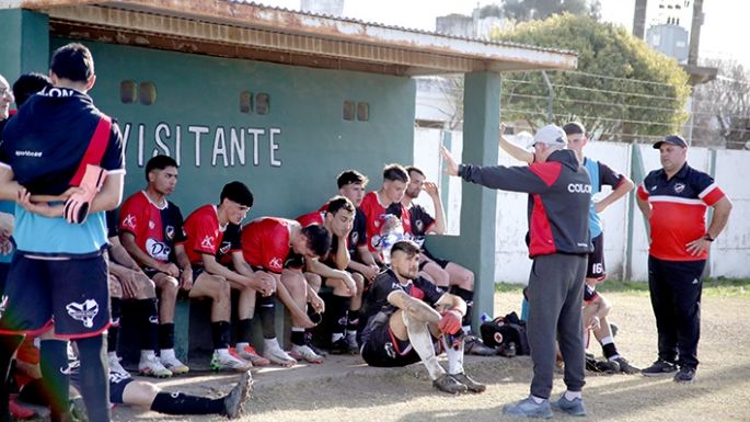 Un clásico “sin banderas y sin vestuarios”