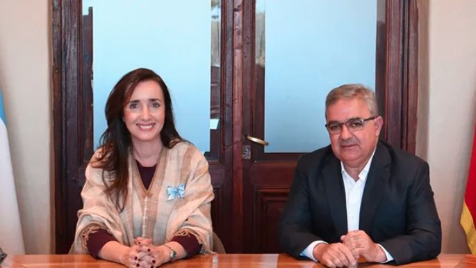 Villarruel ya se corta sola