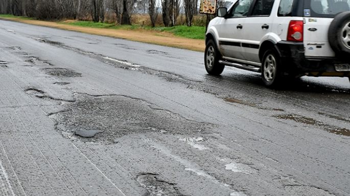 Continuará el bacheo de la ruta 158