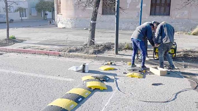 Reductores de velocidad y más cámaras de videovigilancia