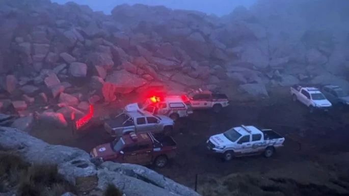 Rescataron a un guía y bombero que cayó en el cerro Champaquí