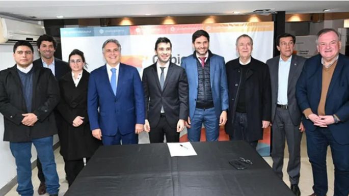 Cinco gobernadores patearon el tablero