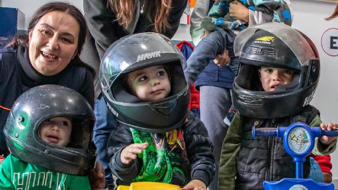 Concientizan sobre el uso del casco en pequeños y adultos