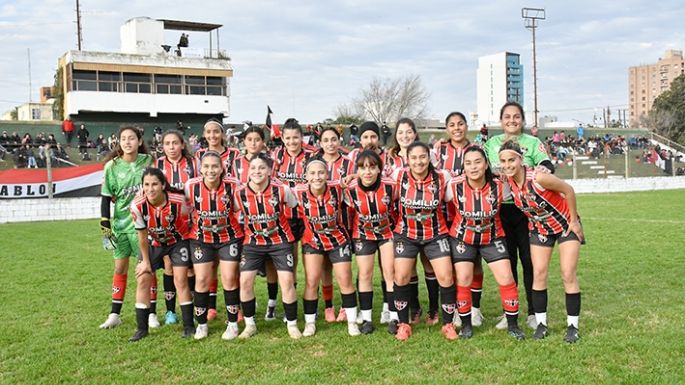 Universitario recuperó su reinado