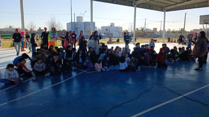 Niños disfrutaron de juegos, sorpresas y cortes de pelo