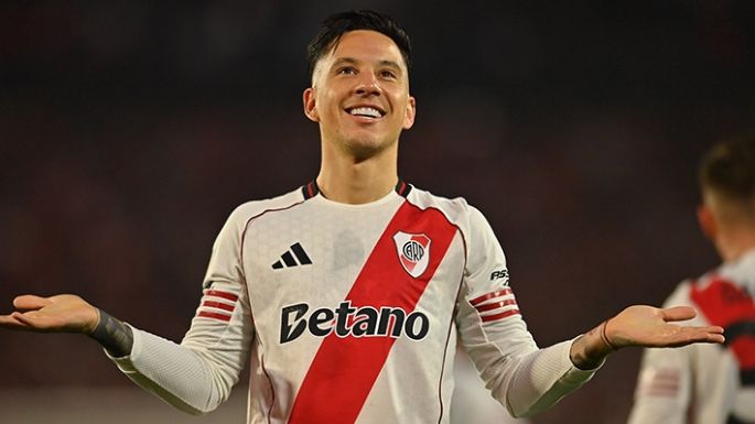 River goleó y sigue en lo alto