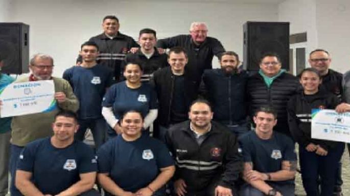 Se juntan para recaudar por los Bomberos