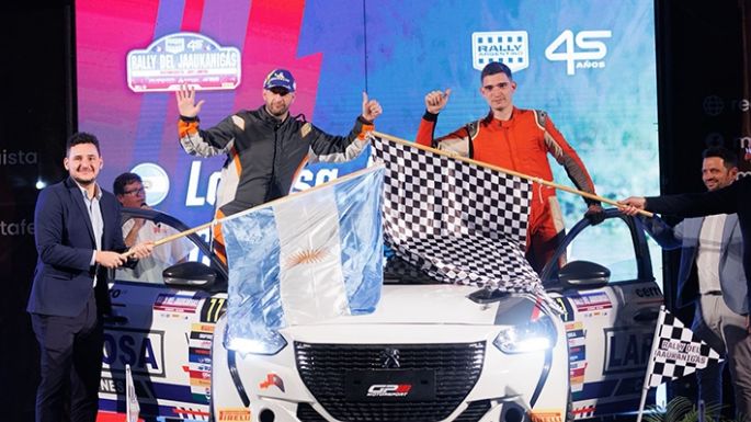 Larrosa manda en la Clase RC4