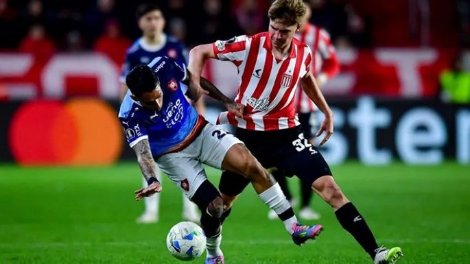 Estudiantes eliminó a Cerro Porteño y sigue