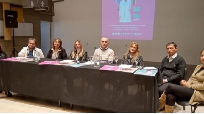 Cumbre de educadores