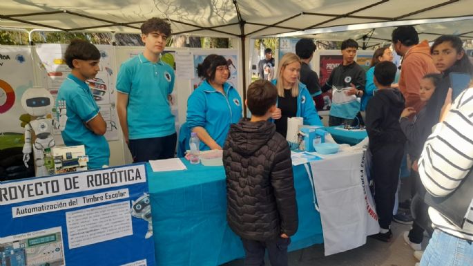 Villa Nueva celebró la Feria de Ciencias con todas las escuelas en la Plaza