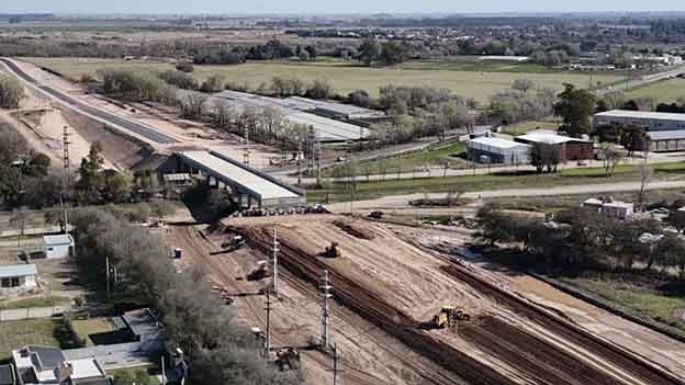 La Provincia toma distancia  de Nación y muestra avances