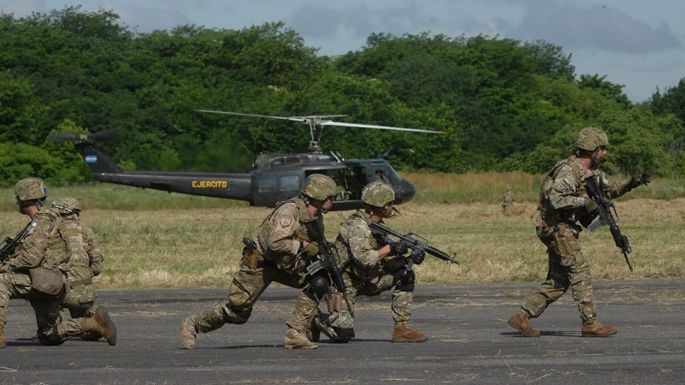 Éxodo masivo en las Fuerzas Armadas