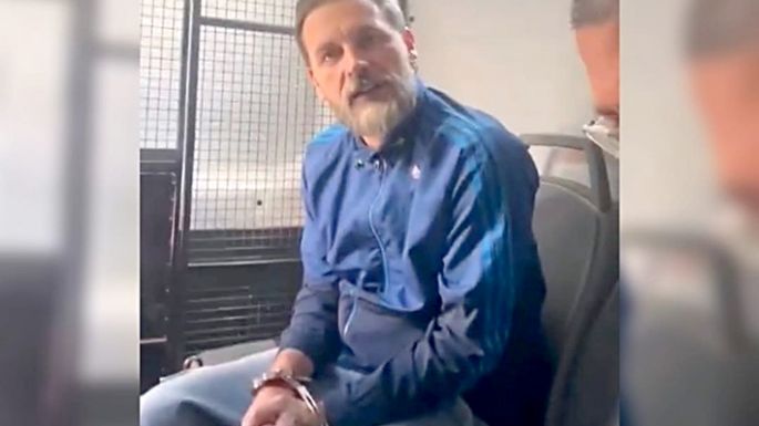 Giuliani seguirá detenido