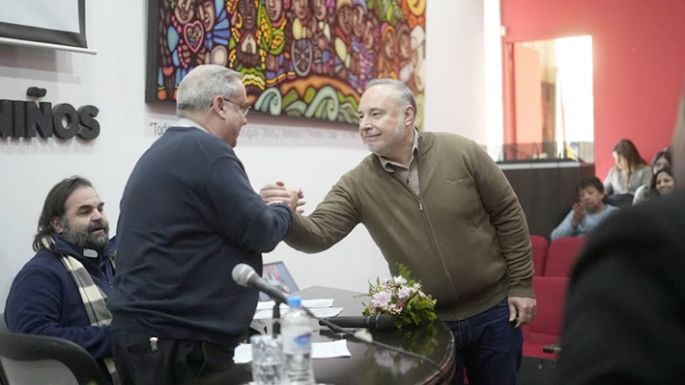 Recibido con sentidas palabras