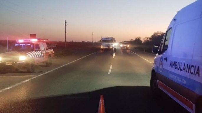 Choque auto-camión: una mujer fue hospitalizada