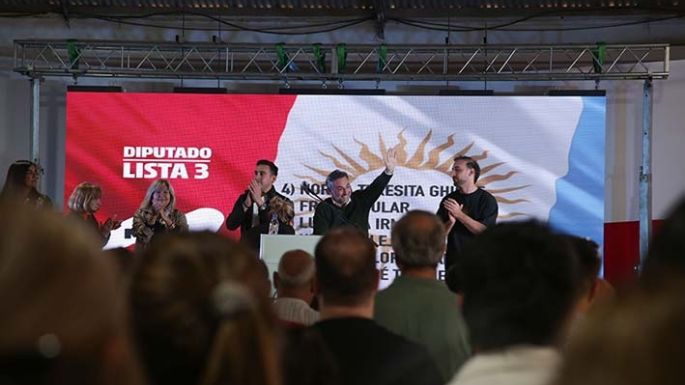 Acto de Mestre en el Club Alem